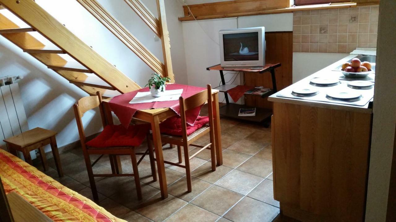 Apartment Apartmaji Stari Kovac *