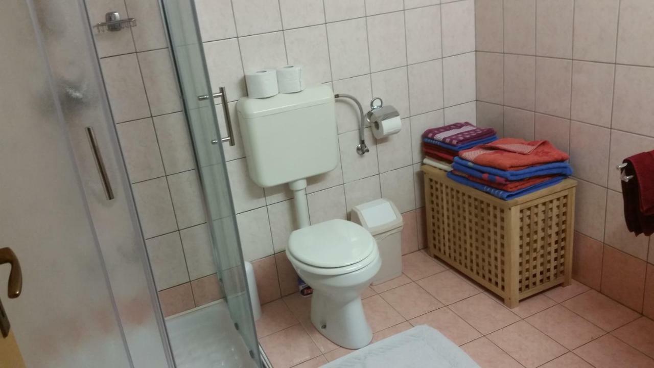 Apartment Apartmaji Stari Kovac