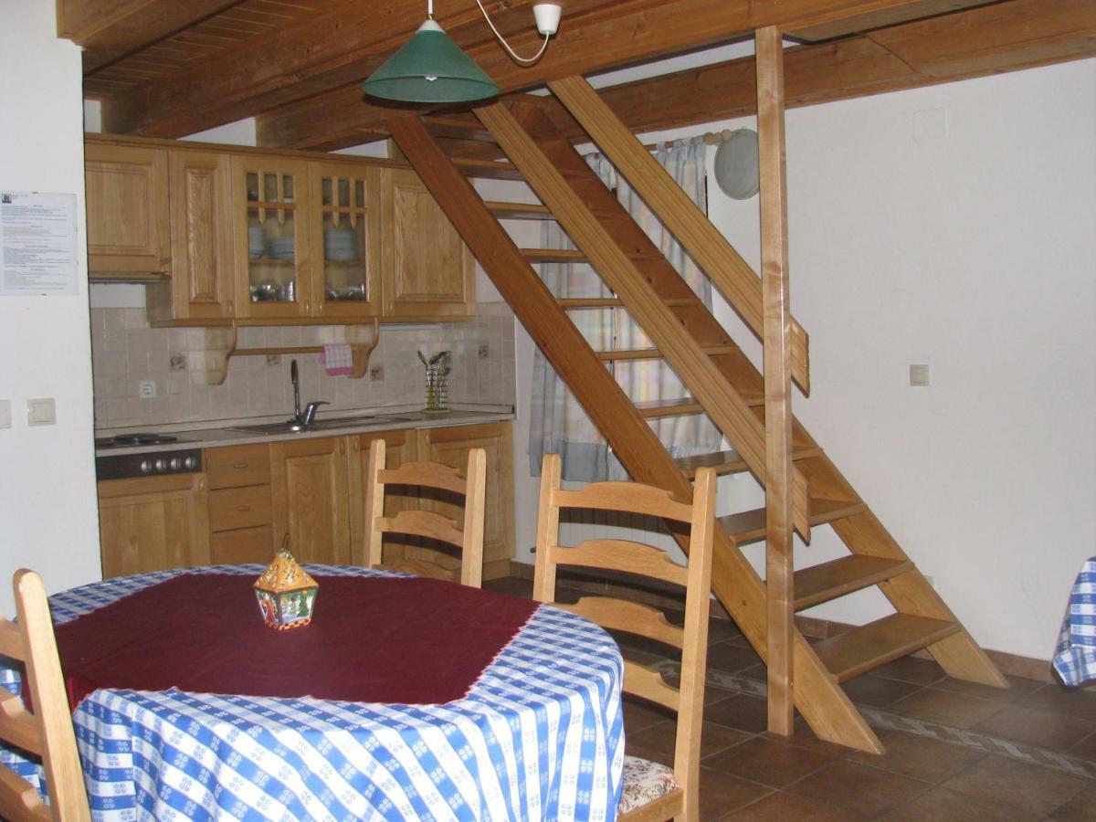 Apartmaji Stari Kovac *